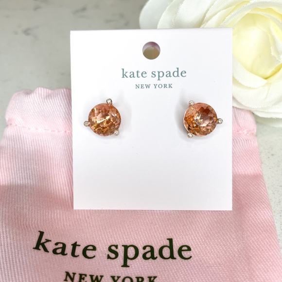NWT Kate Spade Rise and Shine Light Peach Brilliant Statements Tri-Prong Studs - Picture 3 of 6